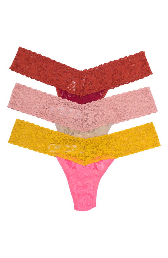 Hanky Panky Low Rise Lace Thongs In Fbor/ Rpuo