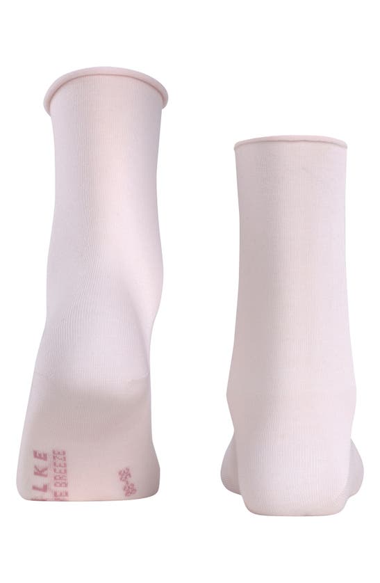 Shop Falke Active Breeze Crew Socks In Light Pink