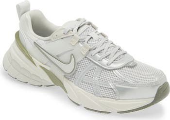 Nordstrom shoe release calendar top