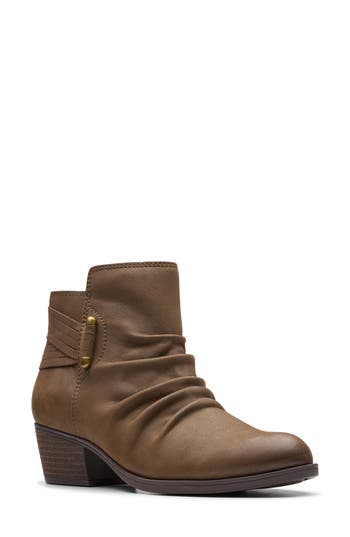 Clarks Charlten Rosa Leather Bootie In Mushroom Nub