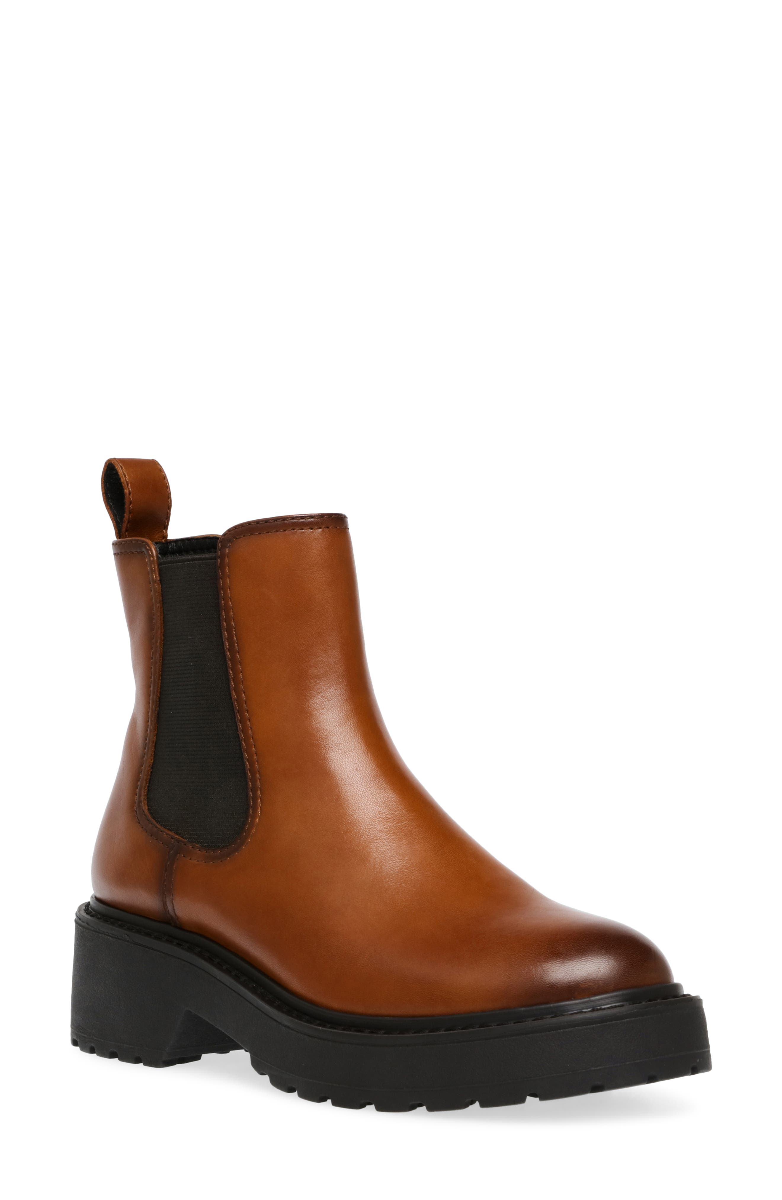 trap chelsea boot