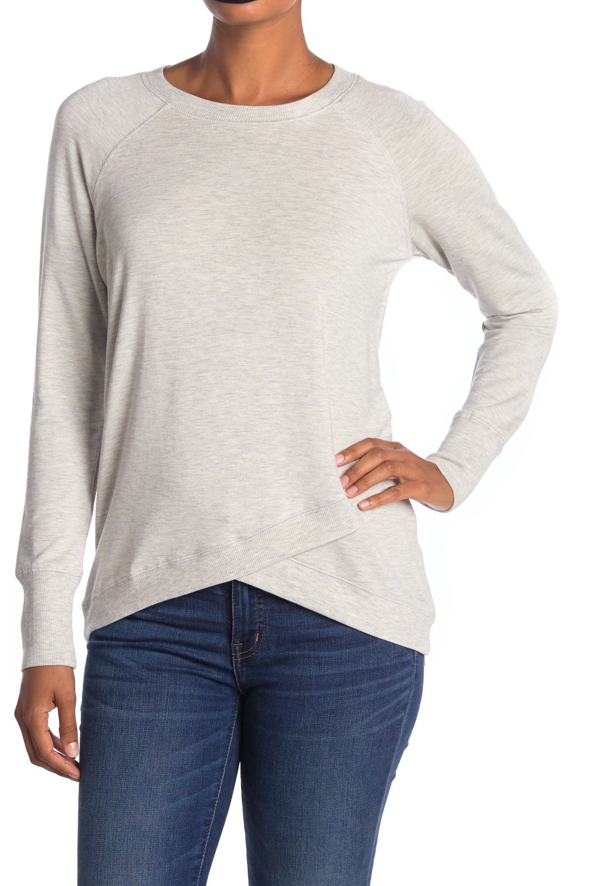 raglan sleeve sweatshirt