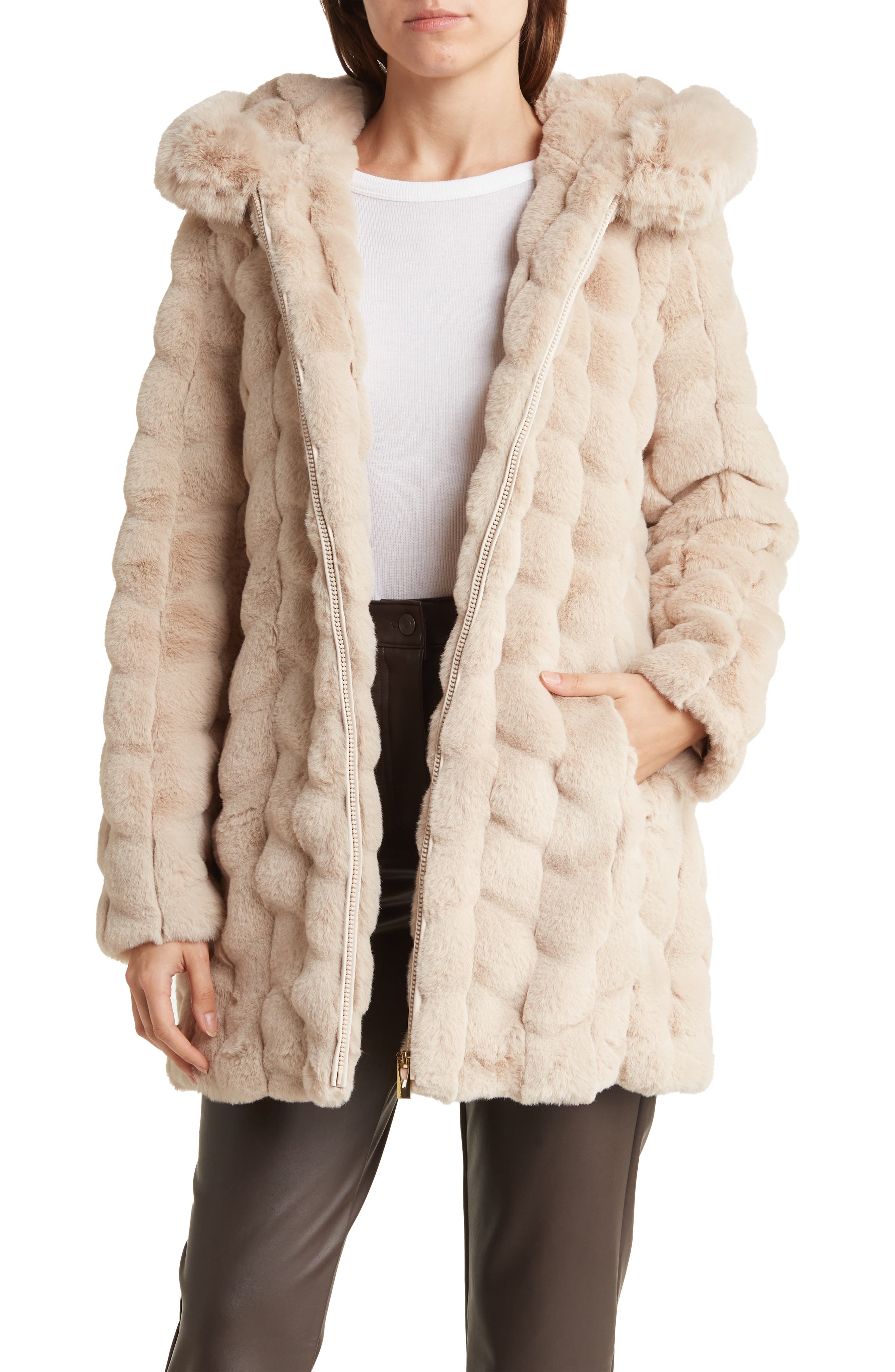 Womens Clothing Coats Fur coats Natural Boutique Moschino Teddy Coat in Beige 