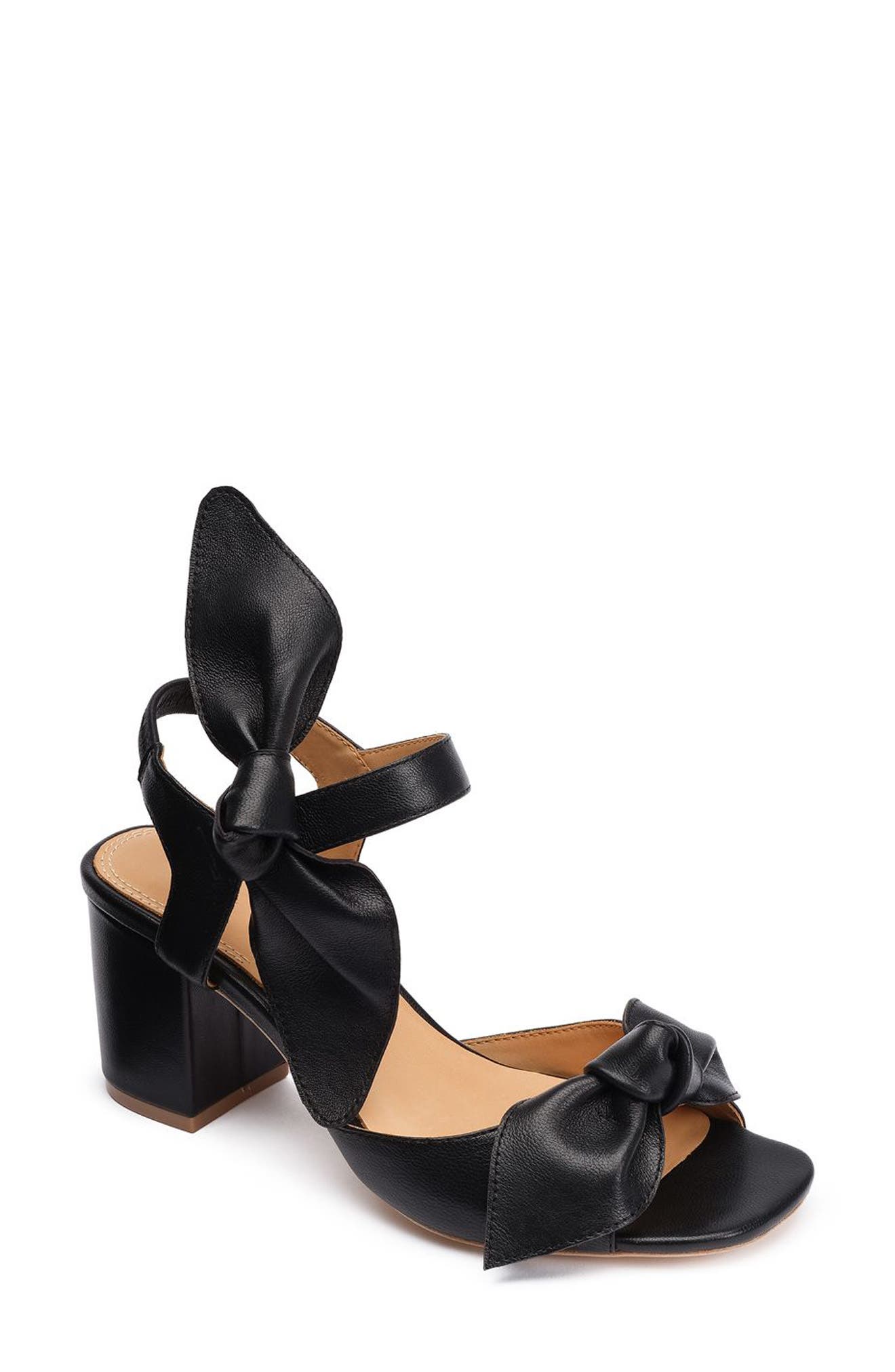 bill blass carmen bow heels