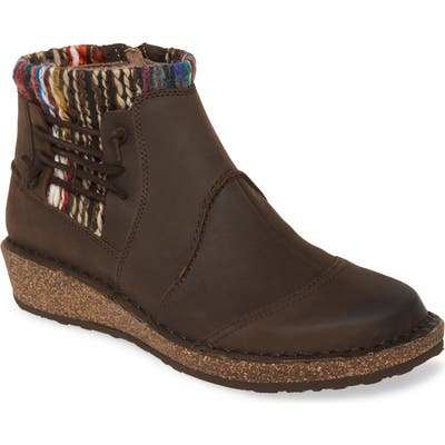 Aetrex Tessa Bootie, Brown
