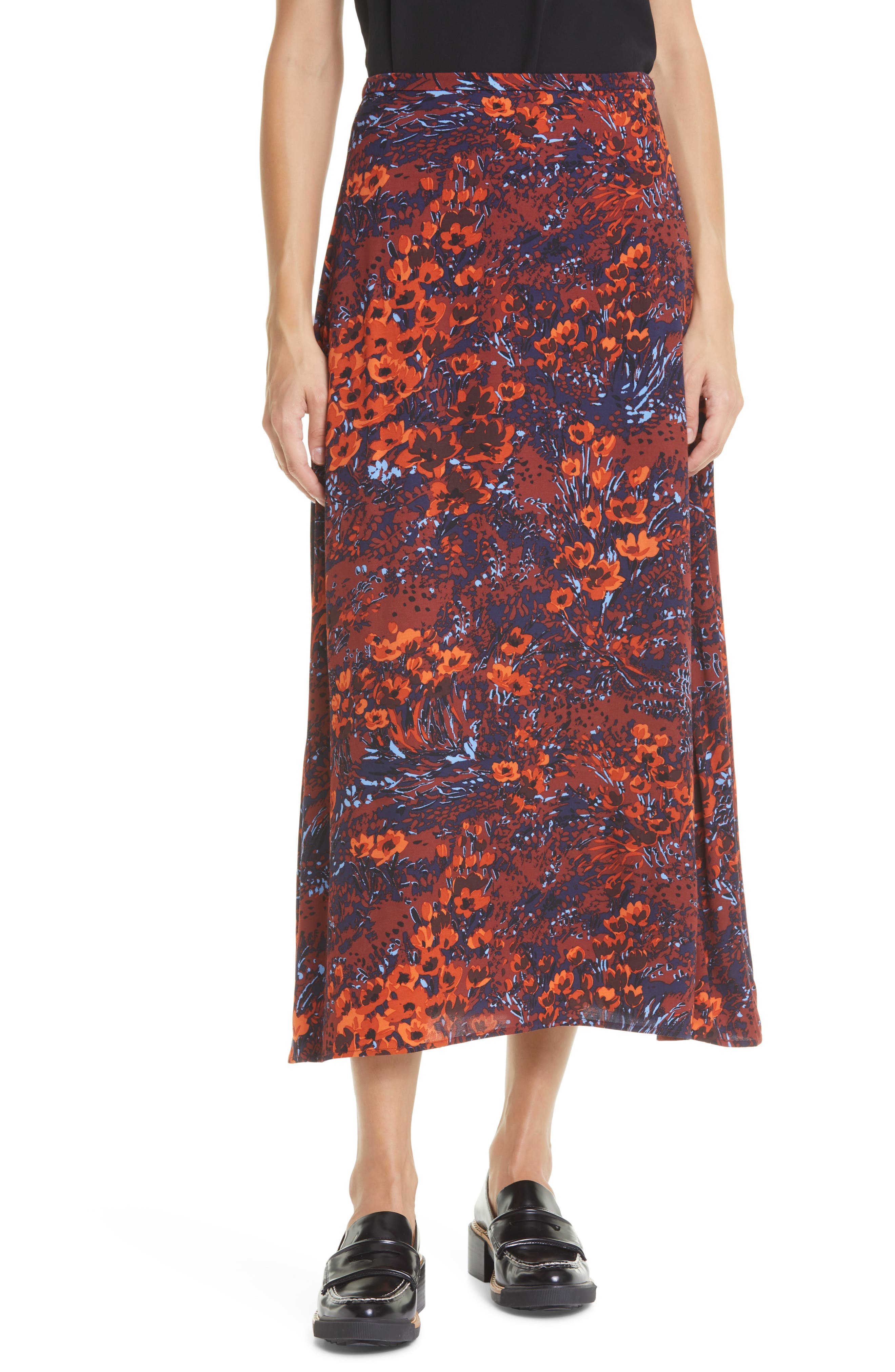 red skirt canada