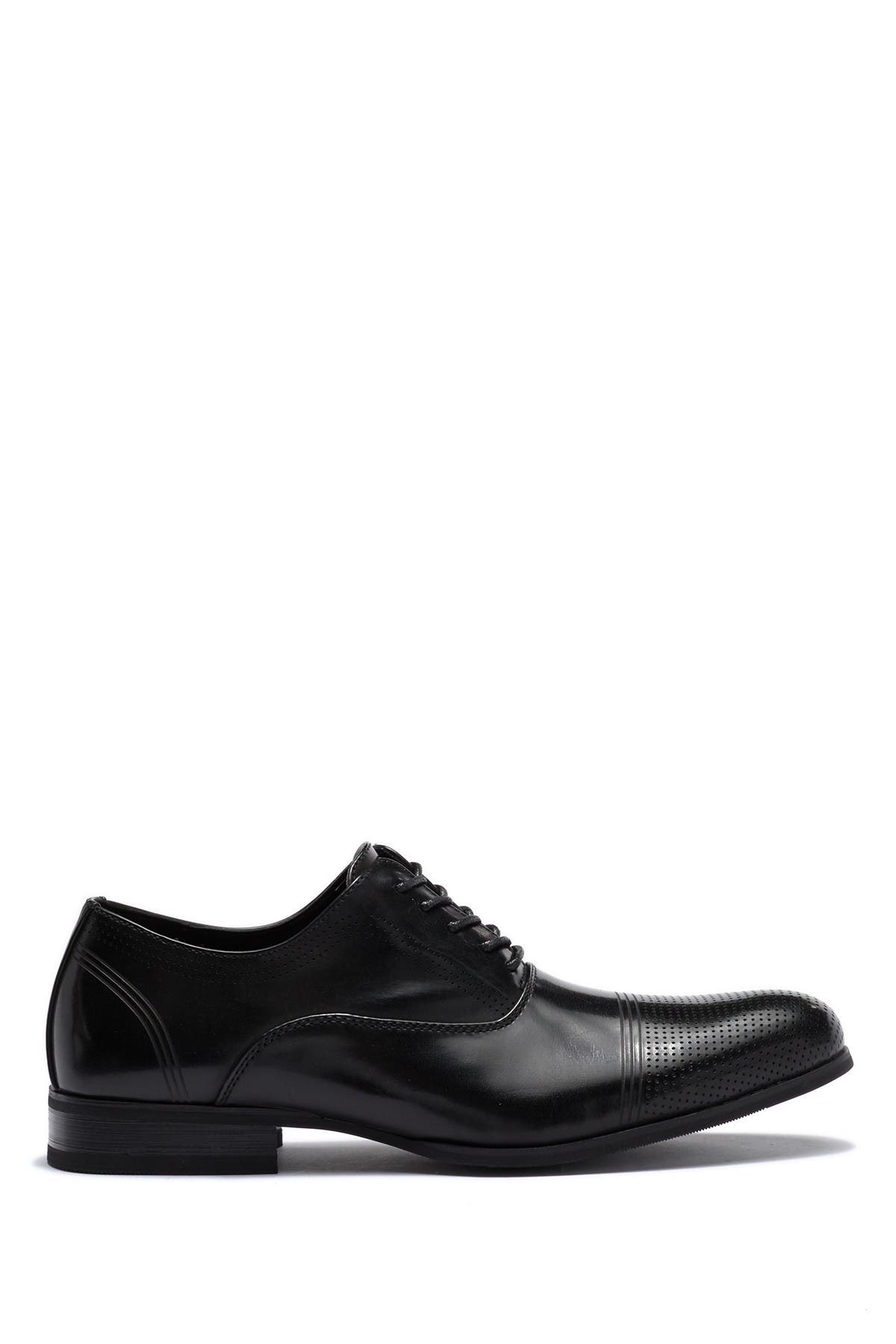 kenneth cole big wheels cap toe oxford