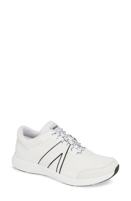 Qarma Sneaker in White Leather