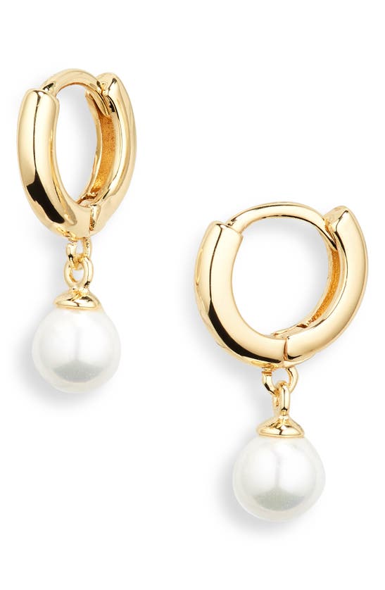 Nordstrom Rack Imitation Pearl Dangle Huggie Hoop Earrings In White- Gold
