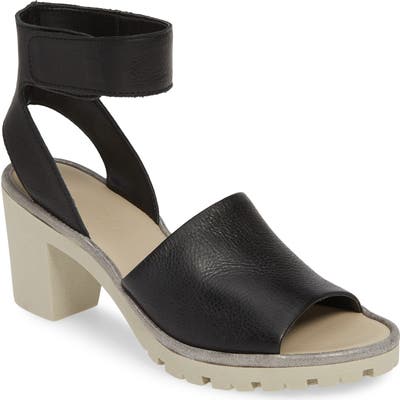 The Flexx Big Enough Block Heel Sandal- Black