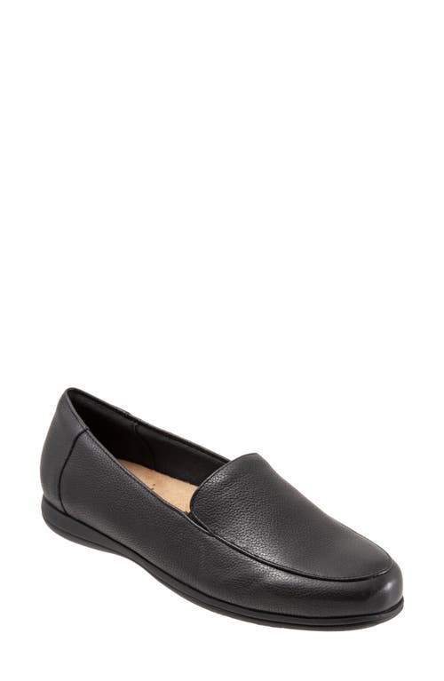Trotters Deanna Flat Black Leather at Nordstrom,