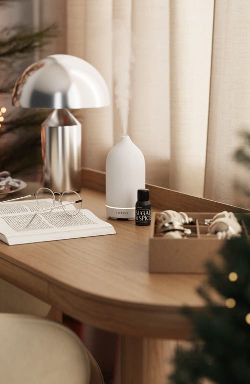 Vitruvi Sugar & Spice Essential Oil Blend In No Color