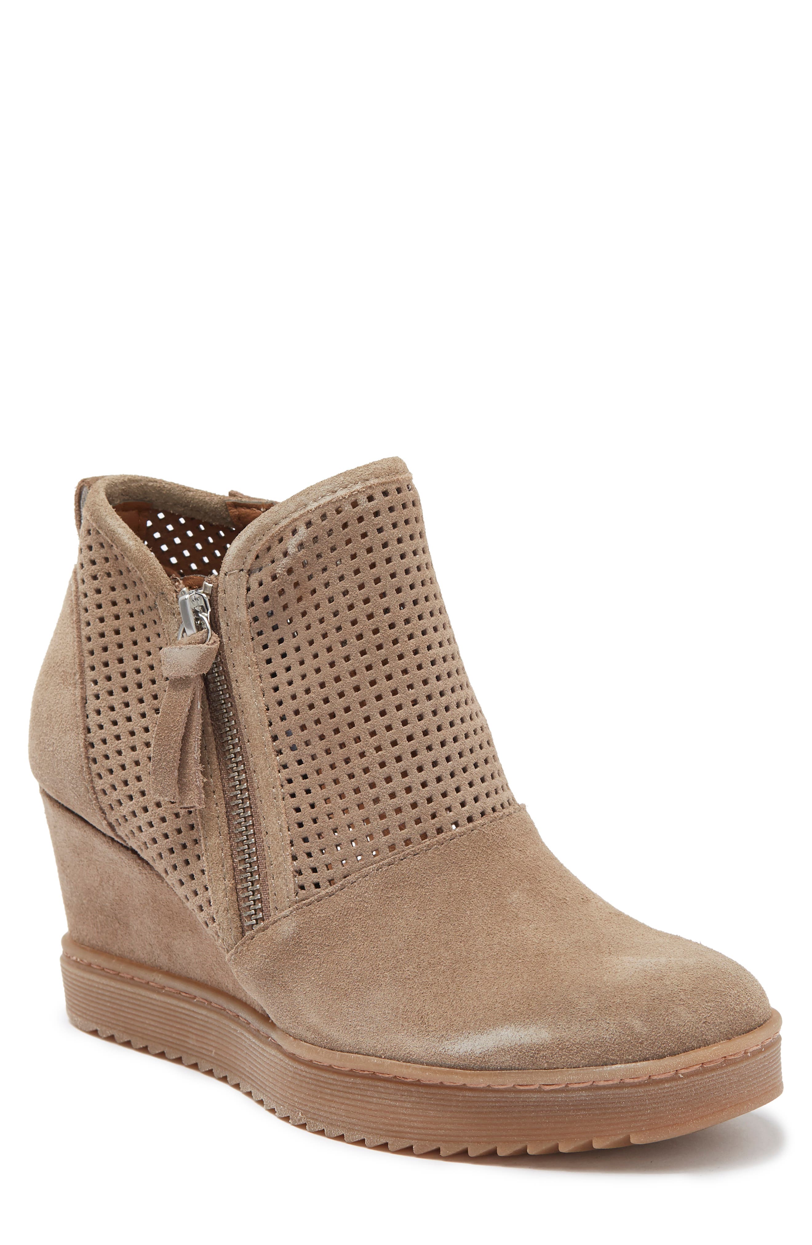 sofft boots nordstrom rack