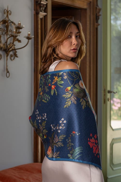 Elizabetta Sara In Blue