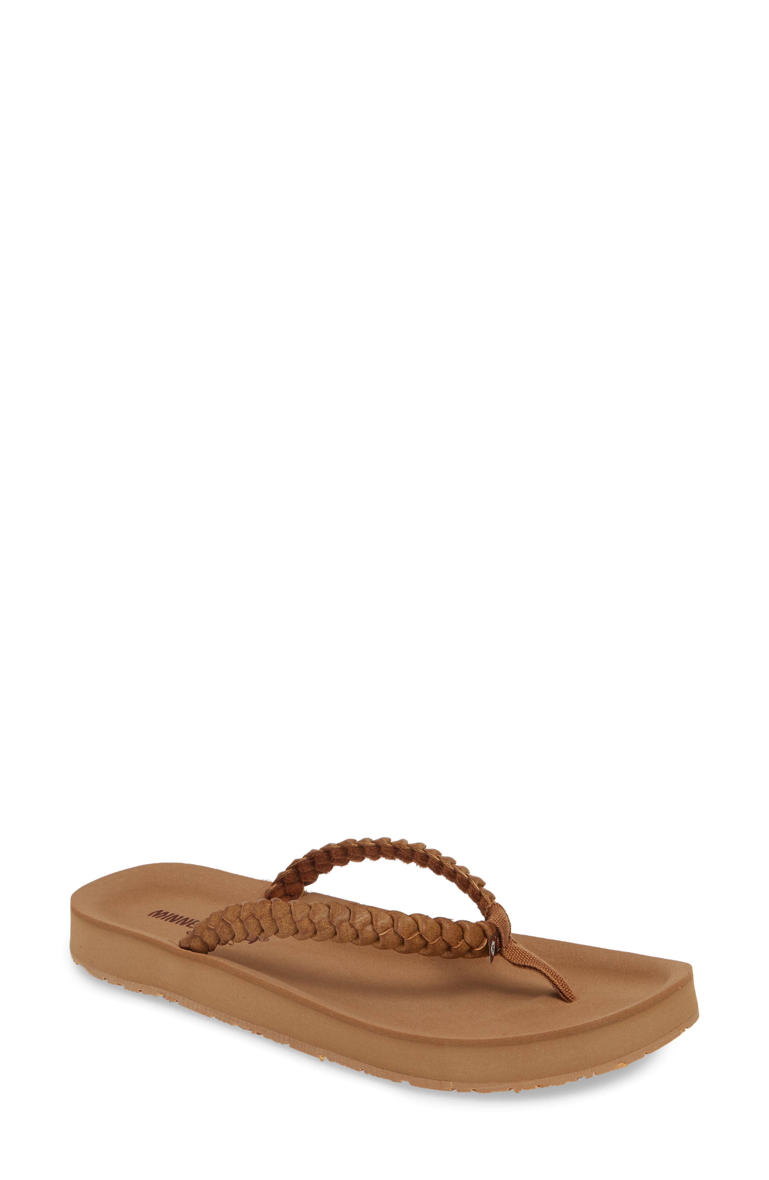 Minnetonka Hallie Flip Flop, Brown