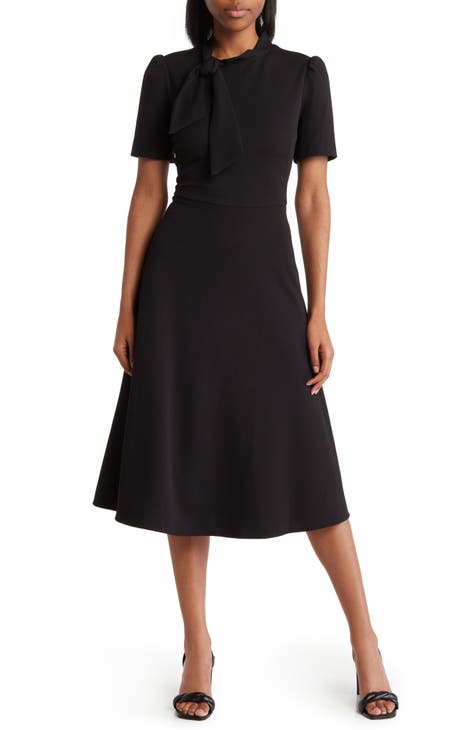 Women's Short-Sleeve V-Neck Dress in Black size 16