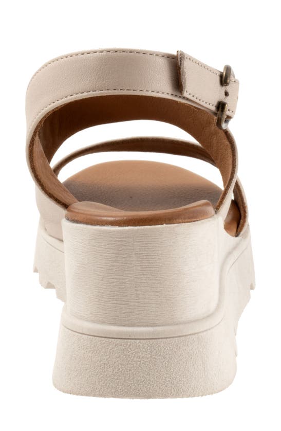 Bueno Gianna Slingback Platform Wedge Sandal In Light Grey