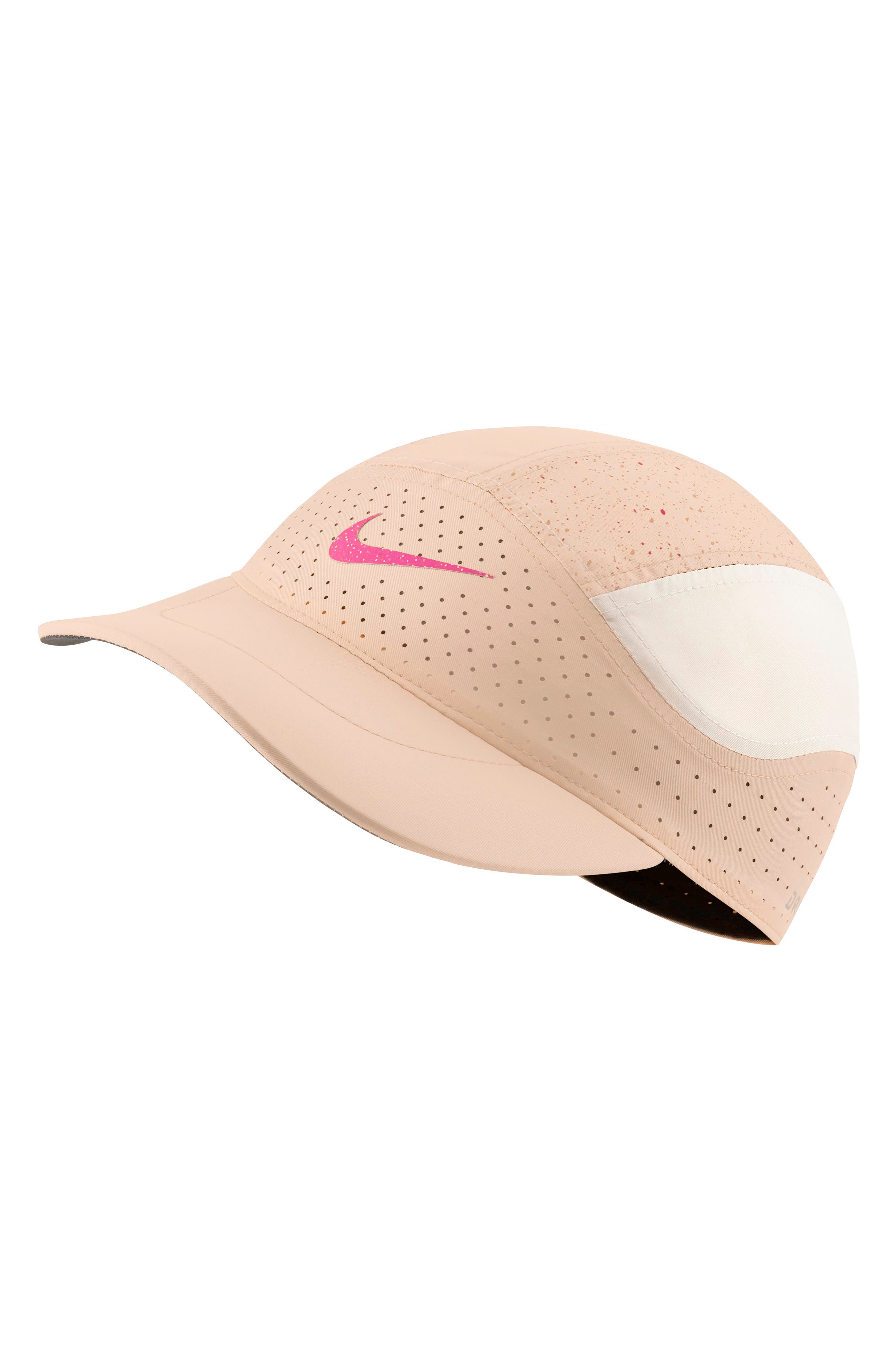 beige nike baseball cap