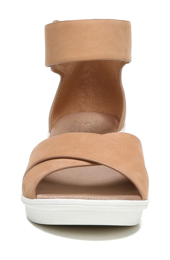 Naturalizer Riviera Wedge Sandal In Cookie Dough Leather