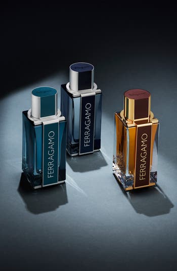 spicy leather perfume