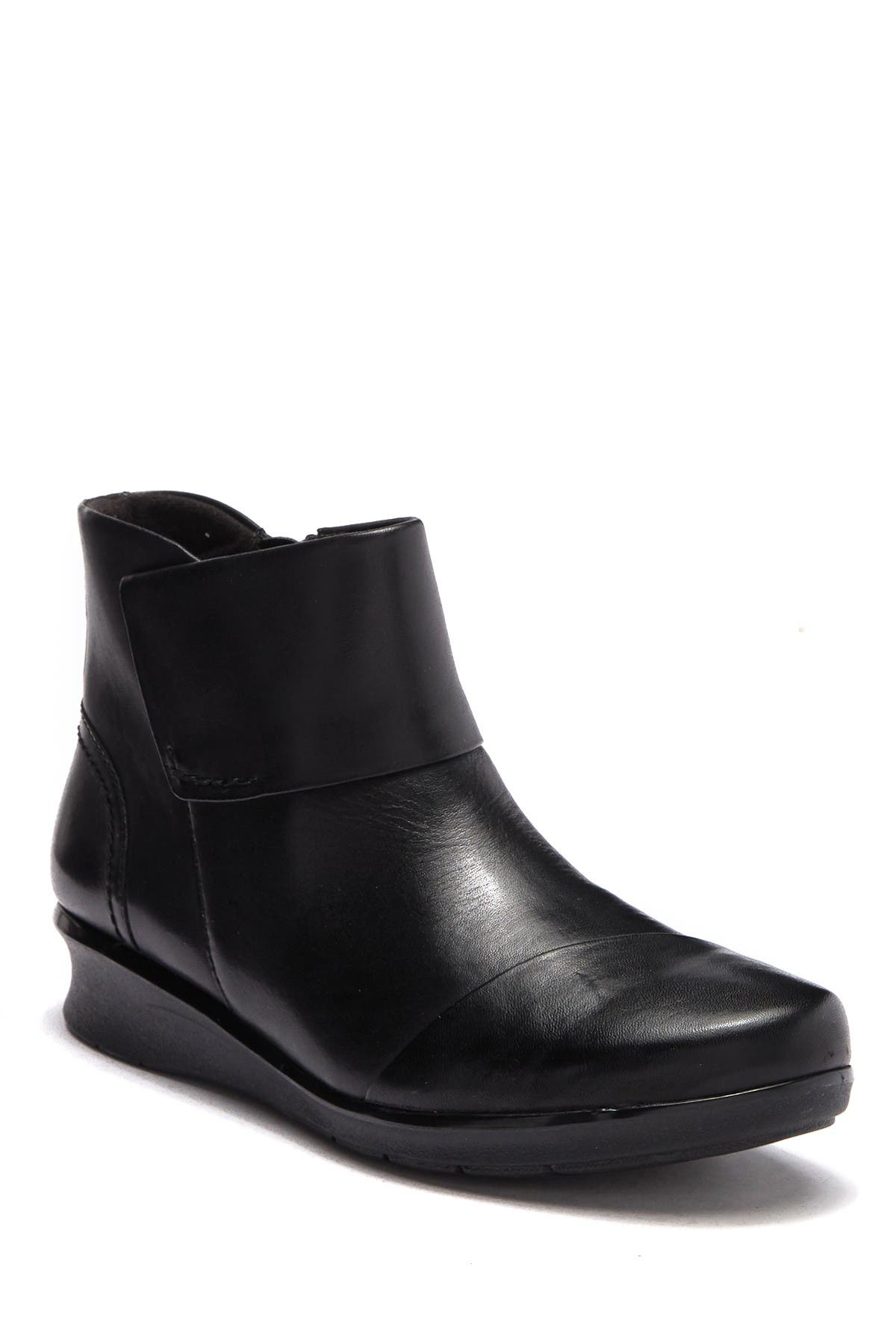 clarks hope track leather ankle boots