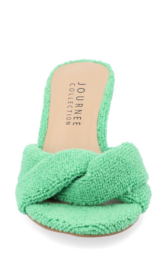 Journee Collection Mannon Pump In Green