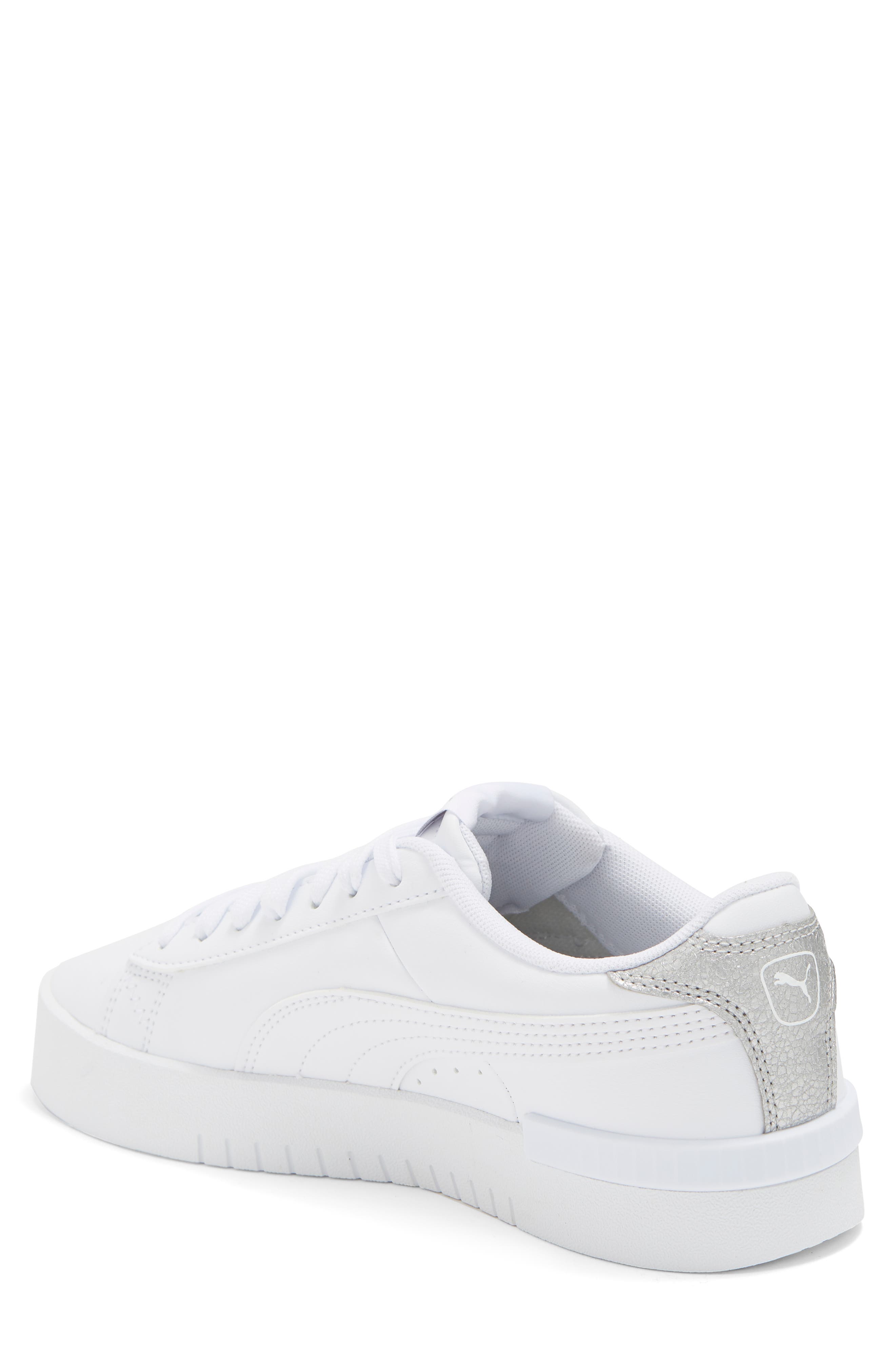 jada sneakers