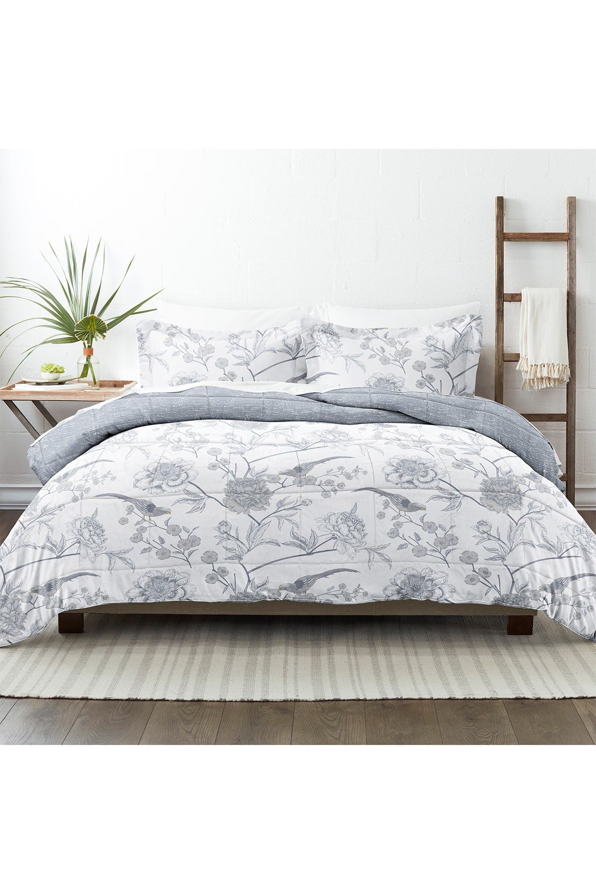 Ienjoy Home Home Collection Premium Down Alternative Molly Botanicals Reversible Comforter Set In Light/pastel Blue