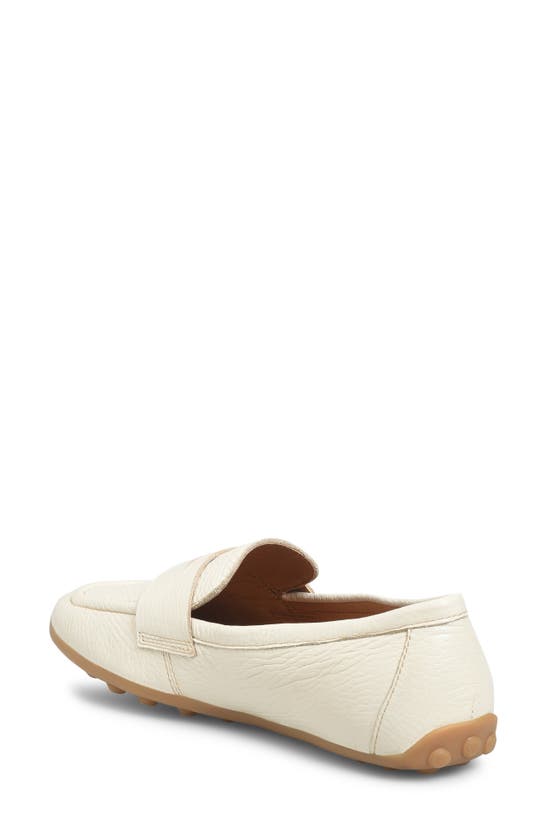 Söfft Allie Moc Toe Penny Loafer In Cream