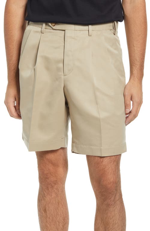 Pleated Shorts in Tan
