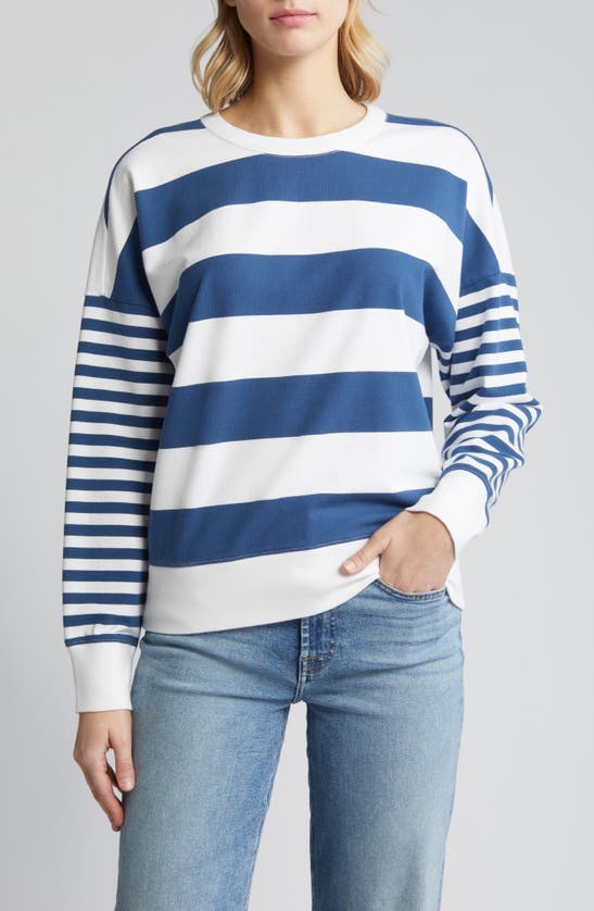 Caslon Variegated Stripe Stretch Cotton Sweatshirt In Bule- White Combo Stripe