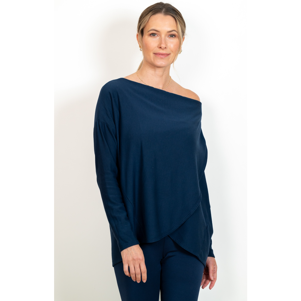 Jjwinks Sweater Weather Built-in Shelf Off-the-shoulder Fleece Long Sleeve Top In Navy
