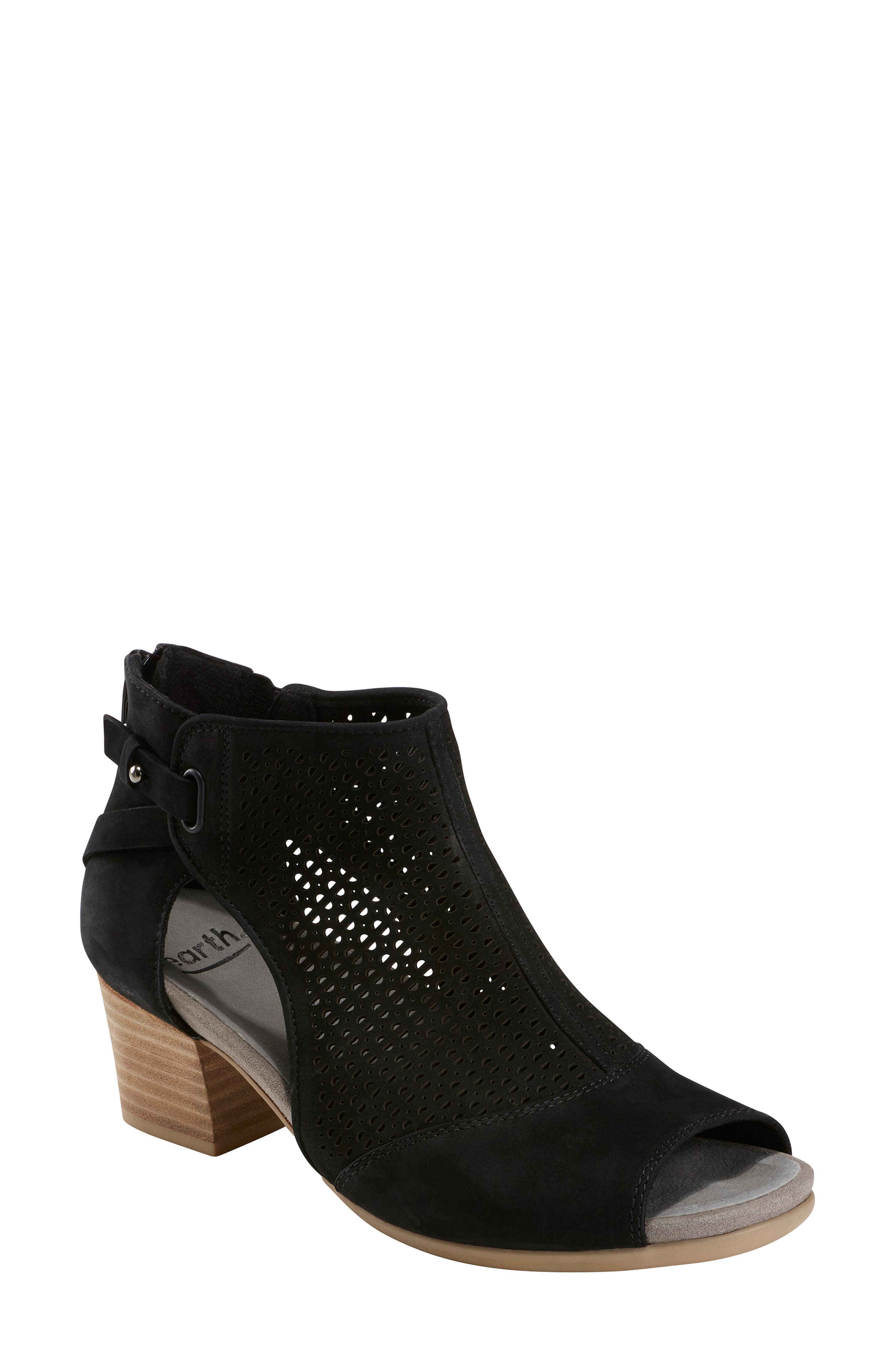 earth sahara sandal