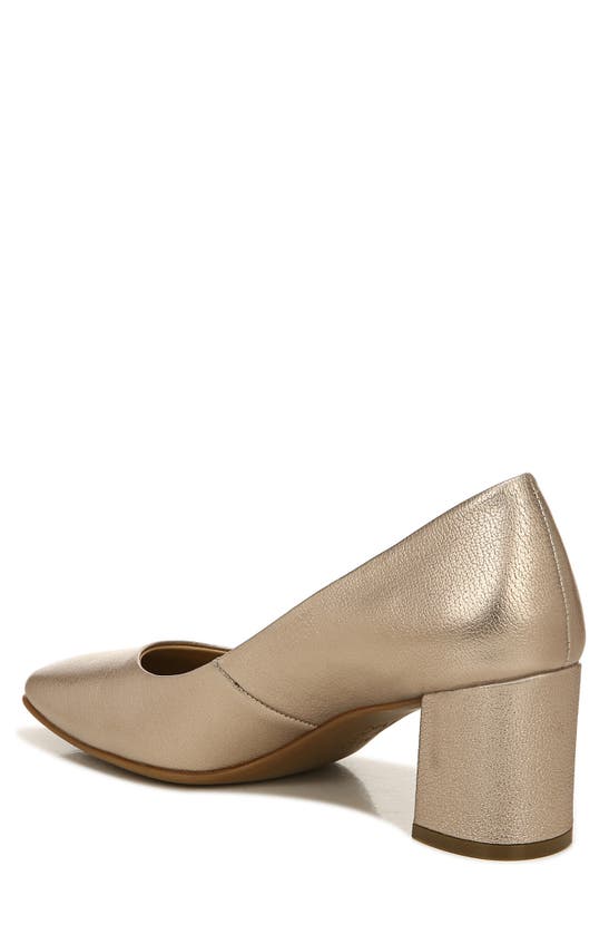 naturalizer warner square toe kitten heel