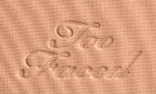 Too Faced Born This Way Soft Blur Flexible Finish Setting Powder Tan 0.16 Oz/4.8 G In Tan
