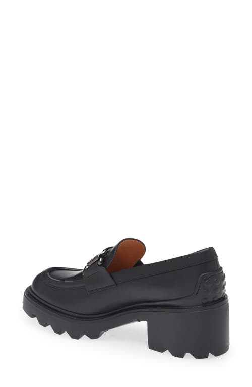 Tod's Lug Sole Loafers With Metal Chain Detail In Nero