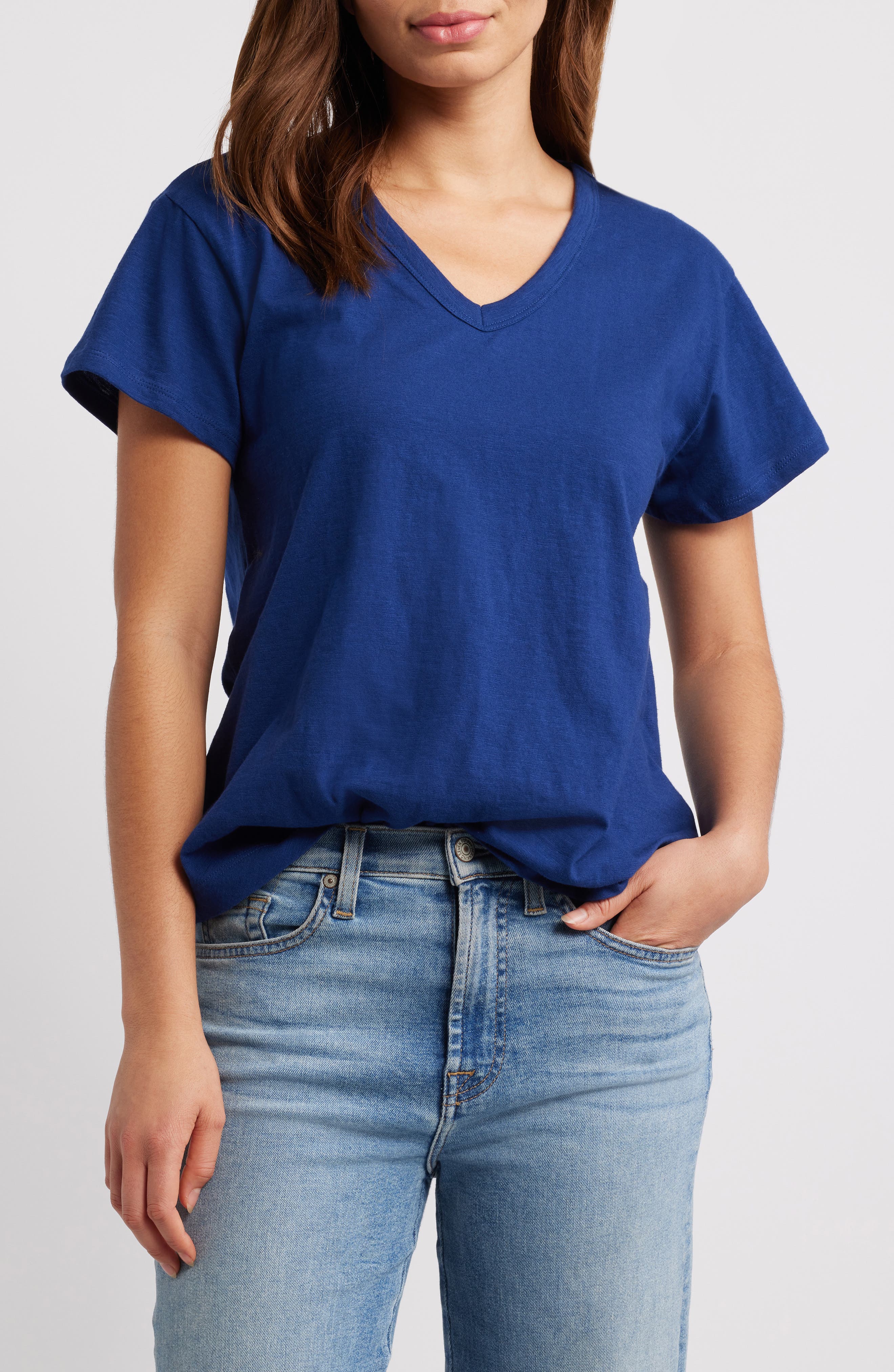 APNY V-Neck High-Low T-Shirt in Navy 