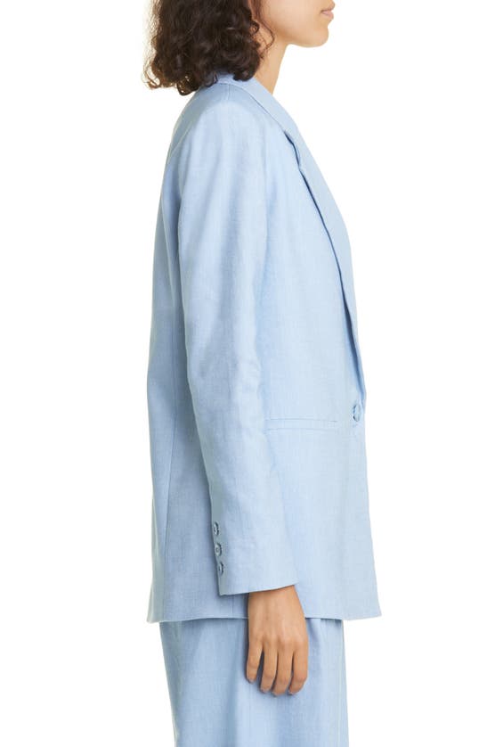Alice And Olivia Denny Longline Blazer In Chambray