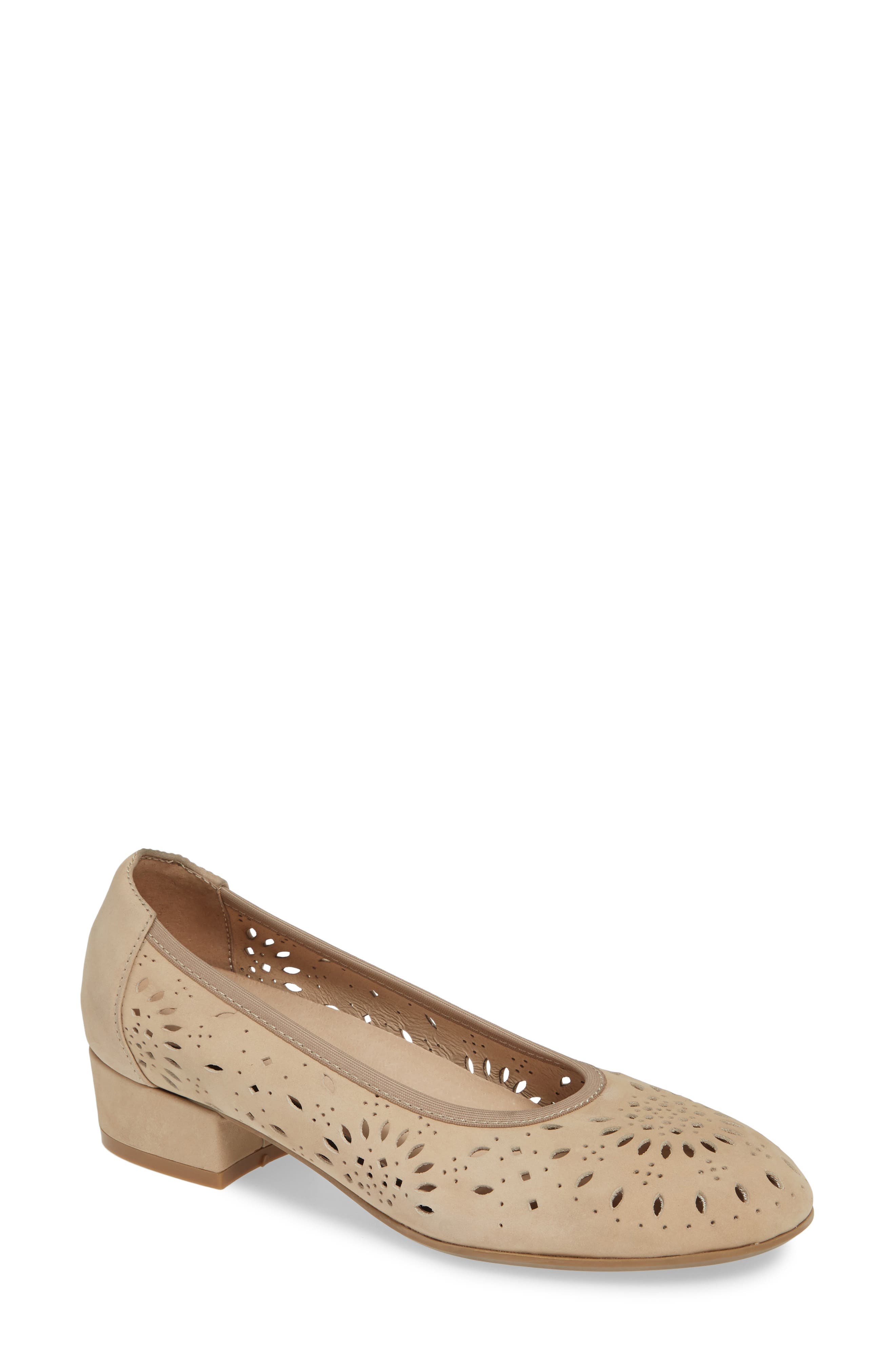 David Tate Proud Cutout Pump, WW - Beige