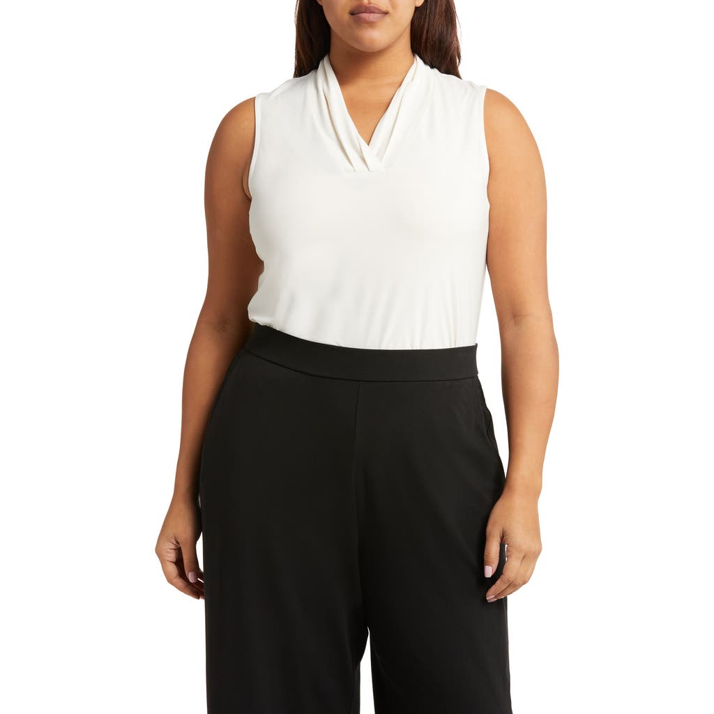 Anne Klein Solid Triple Pleat Top In White