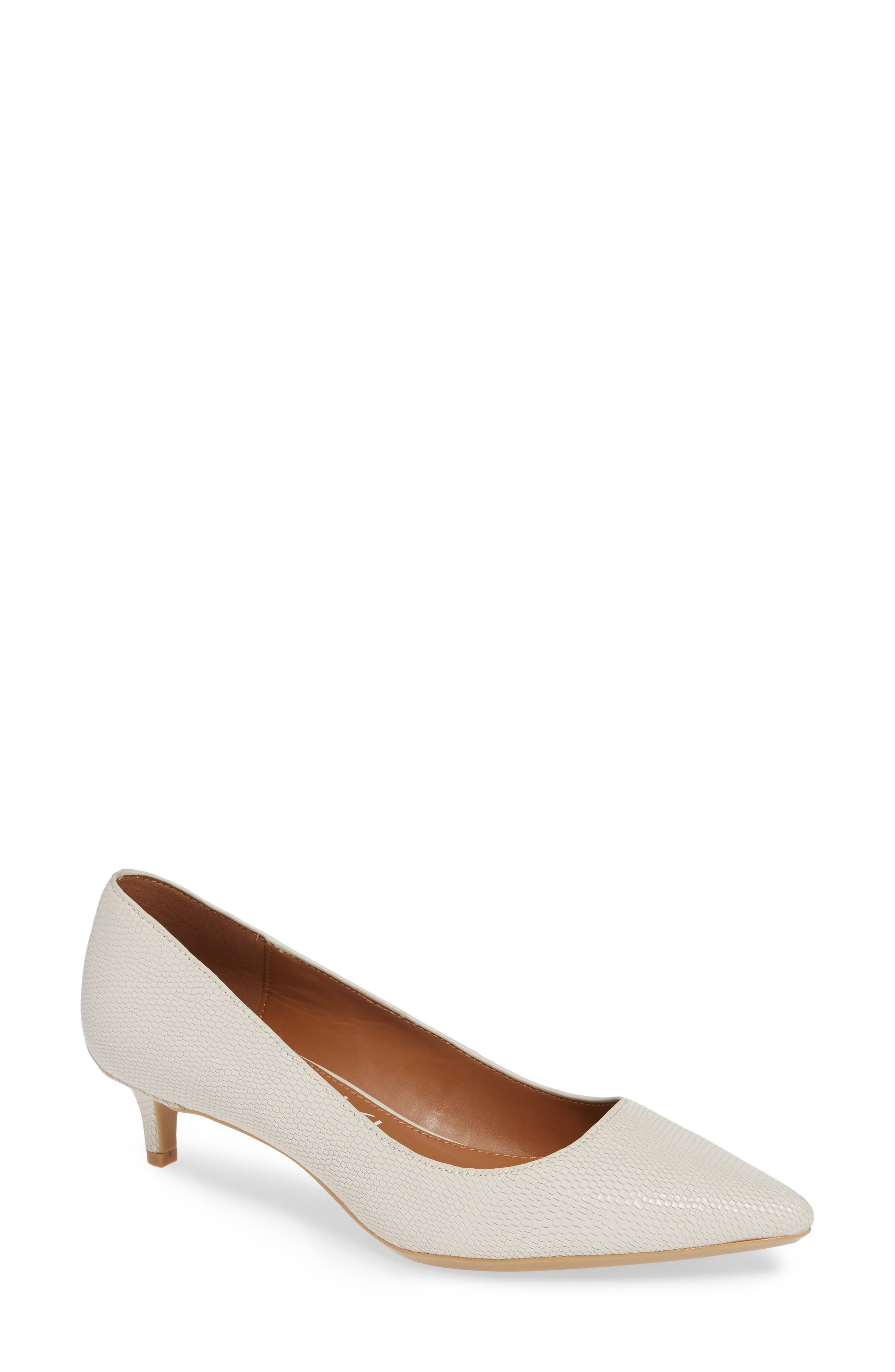Calvin Klein Gabrianna Pump- White