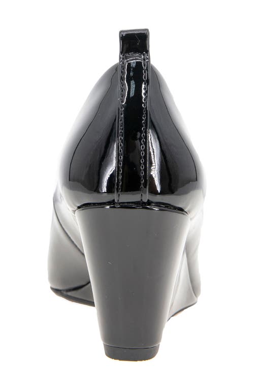 Reaction Kenneth Cole Elinor Wedge Pump In Black Patent