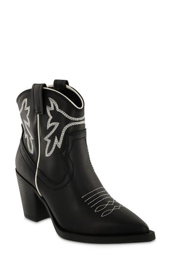 Mia Alejo Western Boot In Black/off-white