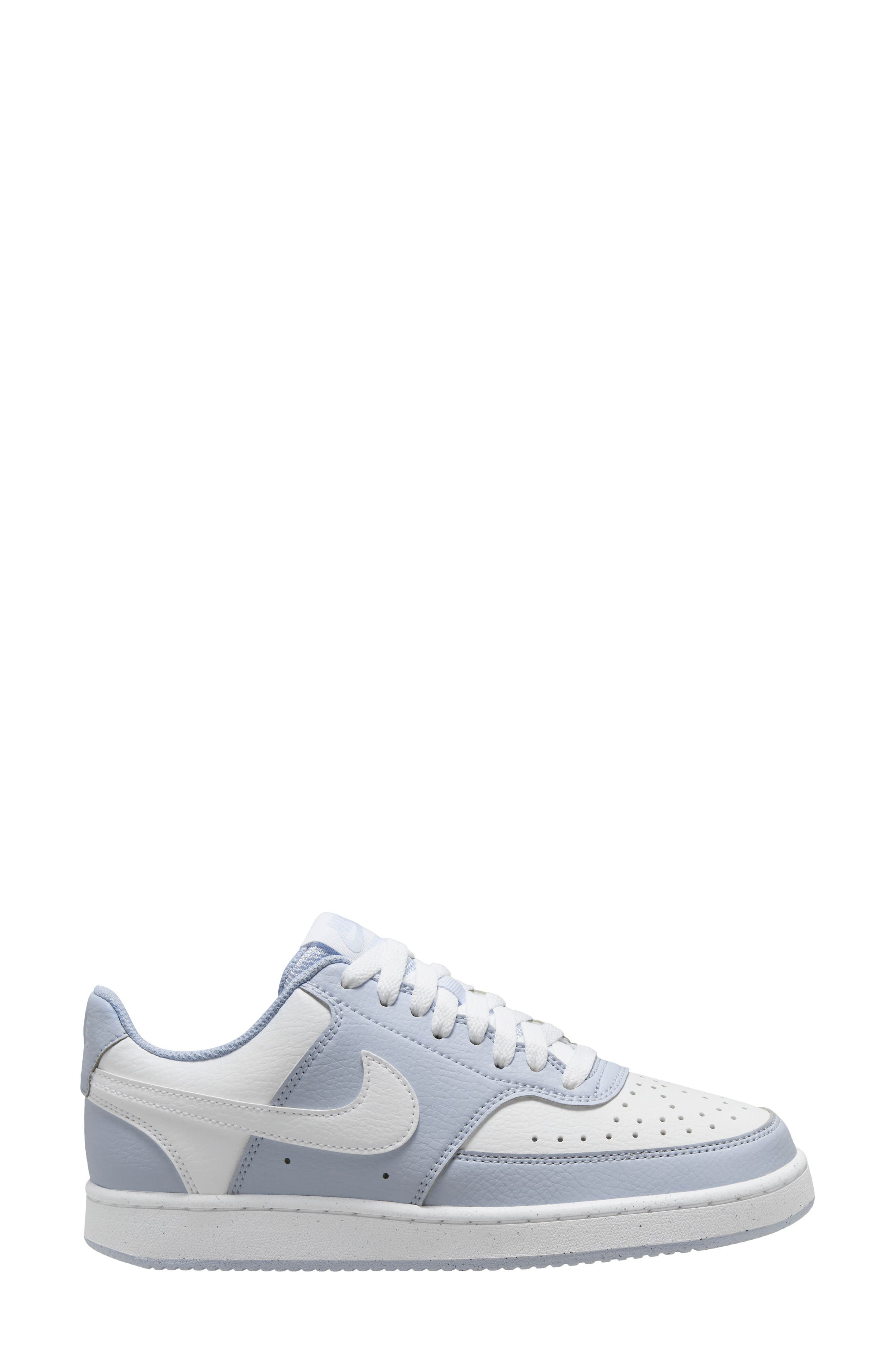 Nike Court Vision Low Sneaker