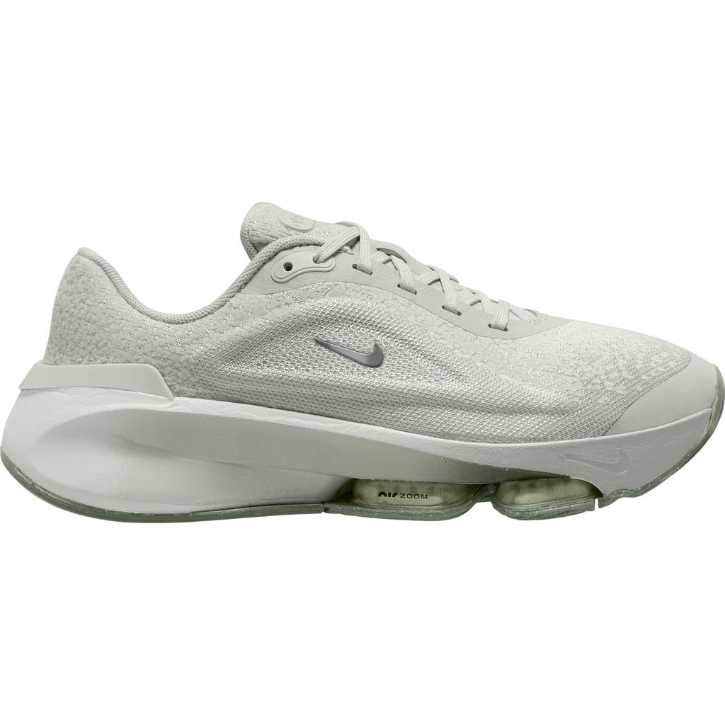 Nike Versair Training Shoe In Light Silver/metallic Silver