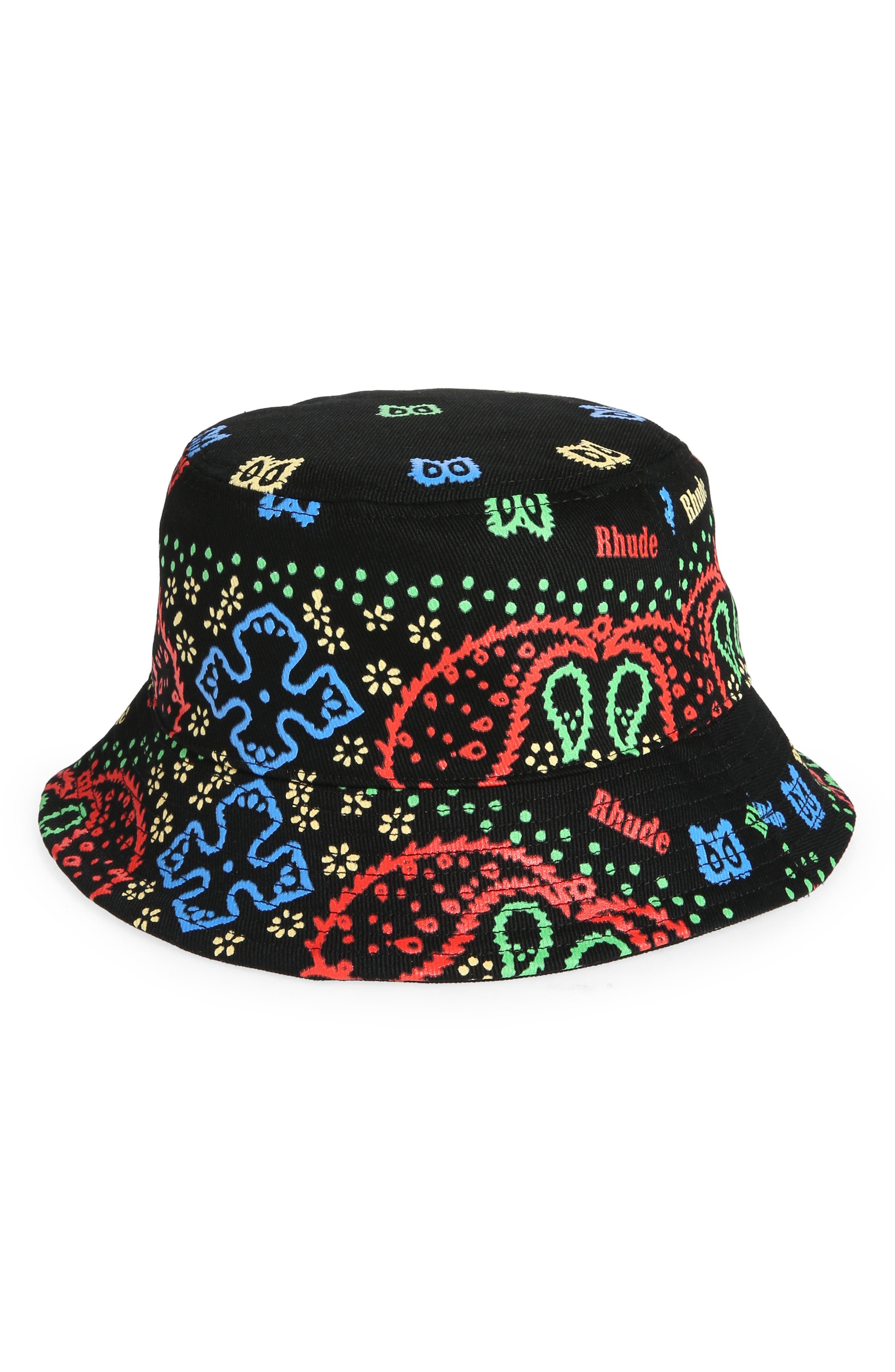 model topi bucket hat