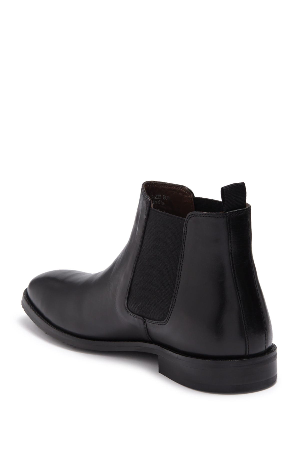 where are modern fiction shoes made