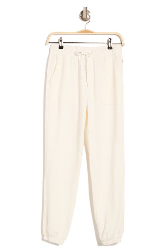 Jessica Simpson Bailey Joggers In Gardenia