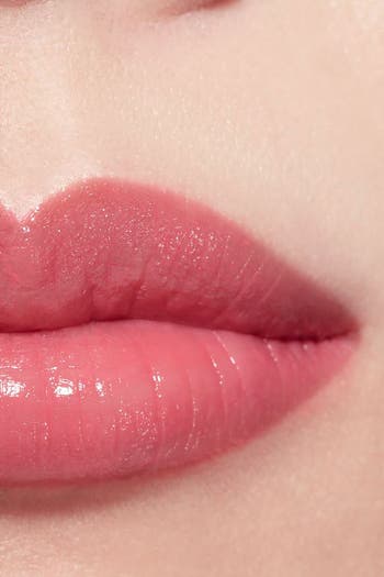 CHANEL LES BEIGES Healthy Glow Lip Balm # Medium: @iiroshnii's