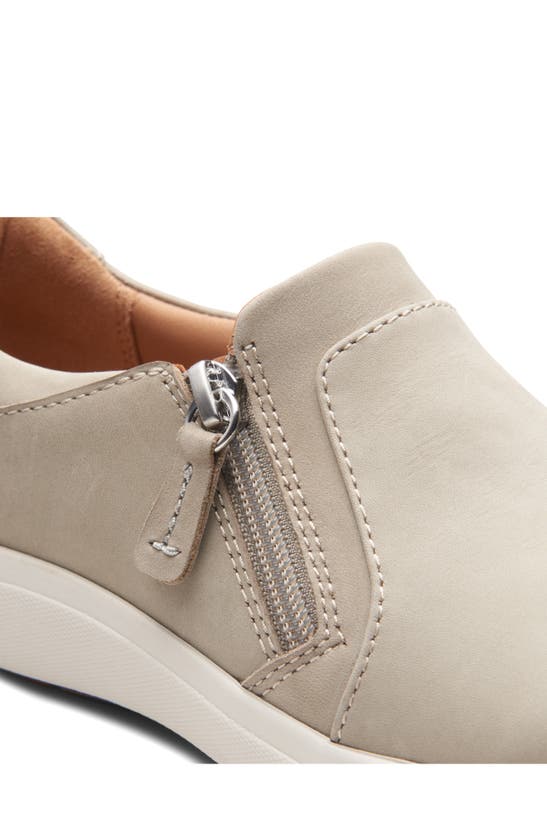 Clarks Nalle Lilac Slip-on Sneaker In Stone Nubu